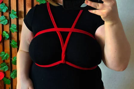 MaryFloree tie me closer 圖片 3