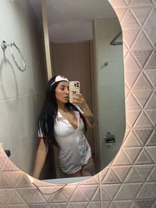 The nurse that will cure you ♥ de leila_petitee_  6 Imagens