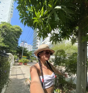 LynnSam_: Beach ( 3 фото)