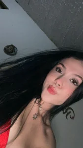 MiaHuntt: Public ( фото)