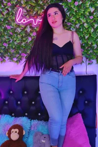 Luneth_Amore Public Pic 4