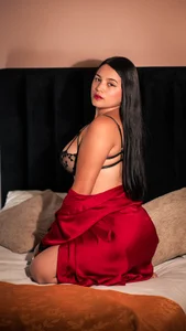 kaylaa_sex SEXY AND HOT WOMAN IN A ROBE  4টি ছবি
