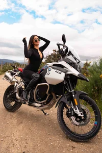 SofyaLane my passion is motorcycles slika 7