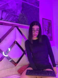 tael_novacs Public Pic