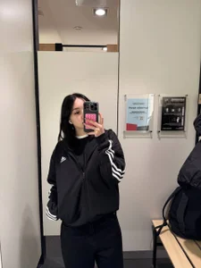 AlicaSwith Public Billede 4