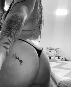 Aryab25's XXX Nude Photo 4