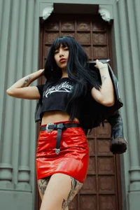 Vixen_Robinson your tough and sexy girl Pic 4