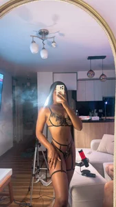 tiana_naveのA little more about me ❤️❤️の枚の写真