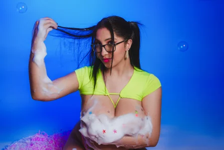 marie_miller_ Public Foto 4