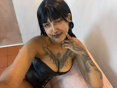 lanemugler FUCKING GOOD 📸 Immagine  2
