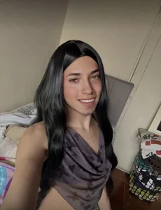 Tamira-18 Public Pic