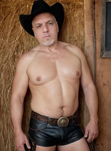 Daniel_Kingstar Public صورة واحدة|Daniel_Kingstar Public صورتان|Daniel_Kingstar Public  2 صور|Daniel_Kingstar Public  2 صورة