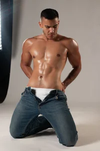 MarkSantozz Just Me  2. fénykép