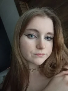 NightSaffronのMore meの 2枚の写真