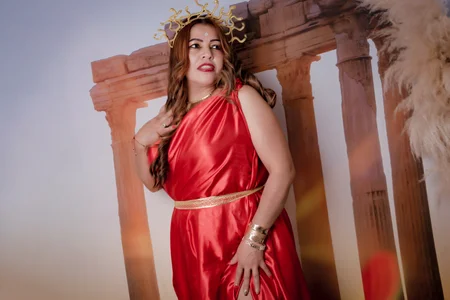 LiaTaylorr: Happy Haloween ( 3 фото)