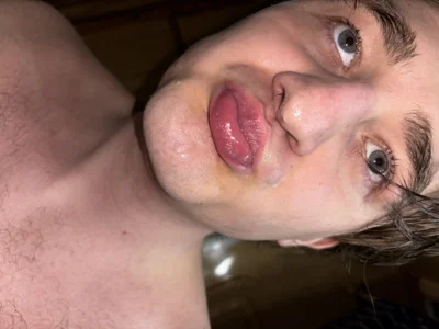 _FuckDaddyAllDay_ Public Pic 3