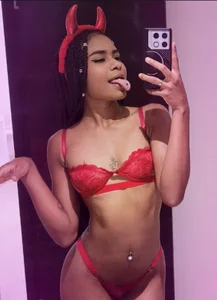 SunnyPage Evil & Hot Pic