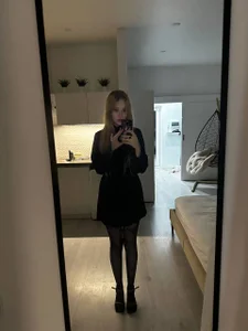 HeyMonkey_My favorite dress Bild