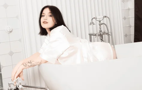 ScarletHarley A little tenderness Pic