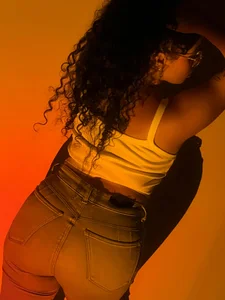 antonelllepiercee JEAN DAYY💛🍑 Pic 3