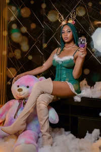 AgataRinaldi May this Christmas be full of magic💚 Immagine  4