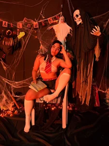 victoria_rodhe my big, sexy butt , happy halloween! 🍭😈🔥 Kuva 2