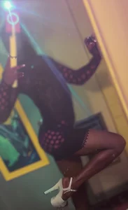 ebnysissycd Public Poză 2