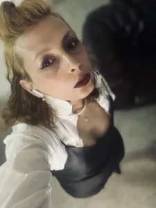 EllieKnights Public Pic 5