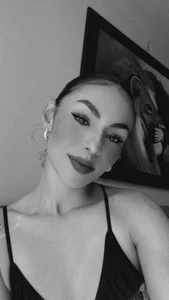 Charlotteblair tu deseo 🤤💋 Pic