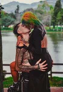 Loving de badeyes_crazygoat  Imagens