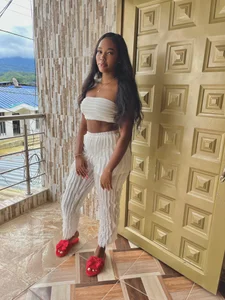 Public de -Thamara_  3 Imagens