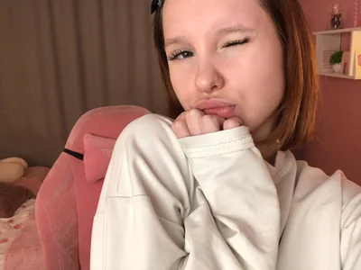 Zdjęcia Haya_Harareet Public:  2