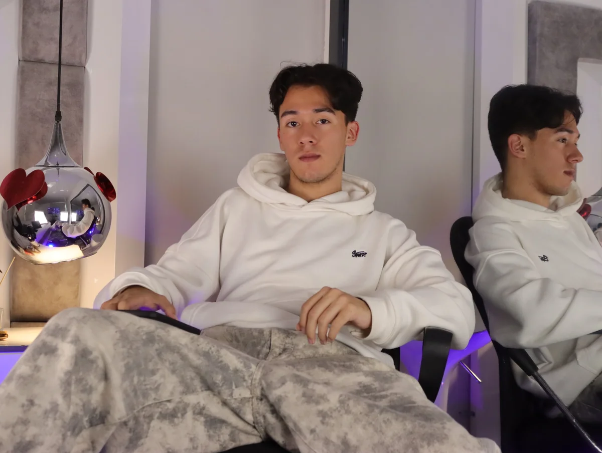 Austin_Reedss immagine di tendenza 5612