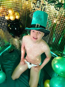 Kevin_Charless: Public ( 2 фото)