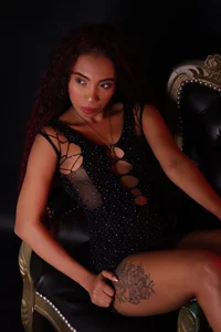 nata_luna Come let's share 🍸💋  2টি ছবি