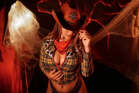 danii_hill_ kullanıcısının Cowgirl 🤠 albümü -  fotoğraf