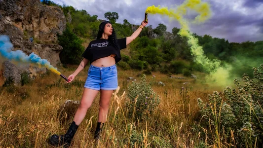 Lauren_Saint Burning Beauty in the Mist 🔥 Pic 7