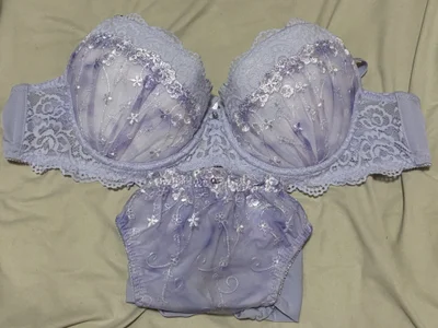 mino_bitter 今日の下着は何かな？(配信時、この中の物を必ず着用しています。ｱﾃﾃﾐﾃﾈ♡) Foto 9