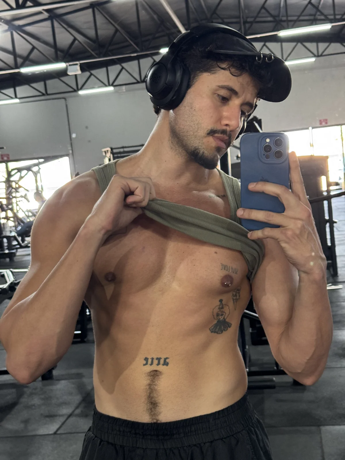 %{count, plural, one {תמונה טרנדית של guzzfit} two {שתי תמונות טרנדיות של guzzfit} many { 2624 תמונות טרנדיות של guzzfit} other { 2624 תמונות טרנדיות של guzzfit}}