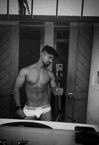 Noah_blackmen Public Pic