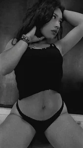 AniaBowie 😈 Pic 3