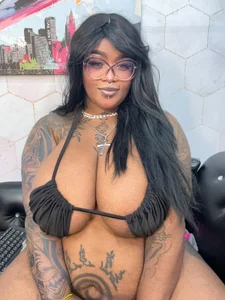 Anaa_Fuentess Elegant and passionate goddess, craving milk💦 Billede