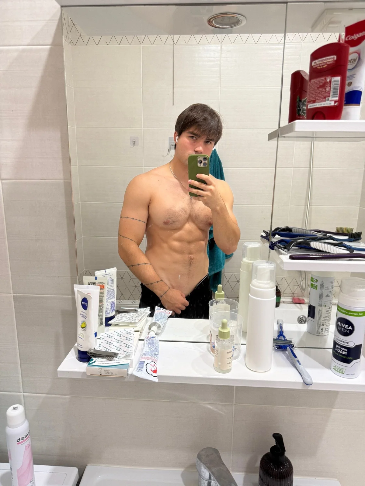 Ảnh Thịnh Hành của GYM_BRO_JACOB 5717