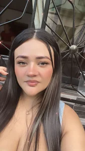 Lizz13_'s ME Sex Photo 1