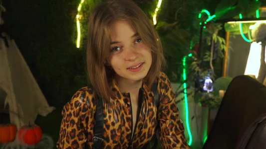 TinaDavil Tina is a cute leopard Pic 2