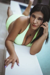 POOL PARTY💚🌞🌈 de KendalMilleer Foto 4