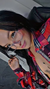 charlotte_colee I LIKE KISSES IN MY BODY Pic