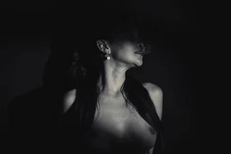 SweetEuphoria_ Black and White Photo Session Pic 2