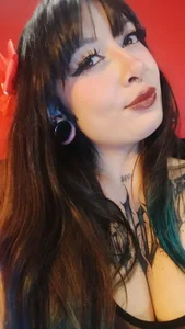 EugeaVSX Pensativa o Coqueta? 😈 Hình 2
