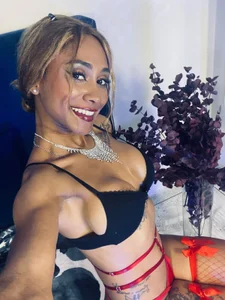 missebonyvegas_cr EROTIC LADY ❤️‍🔥 Pic 2
